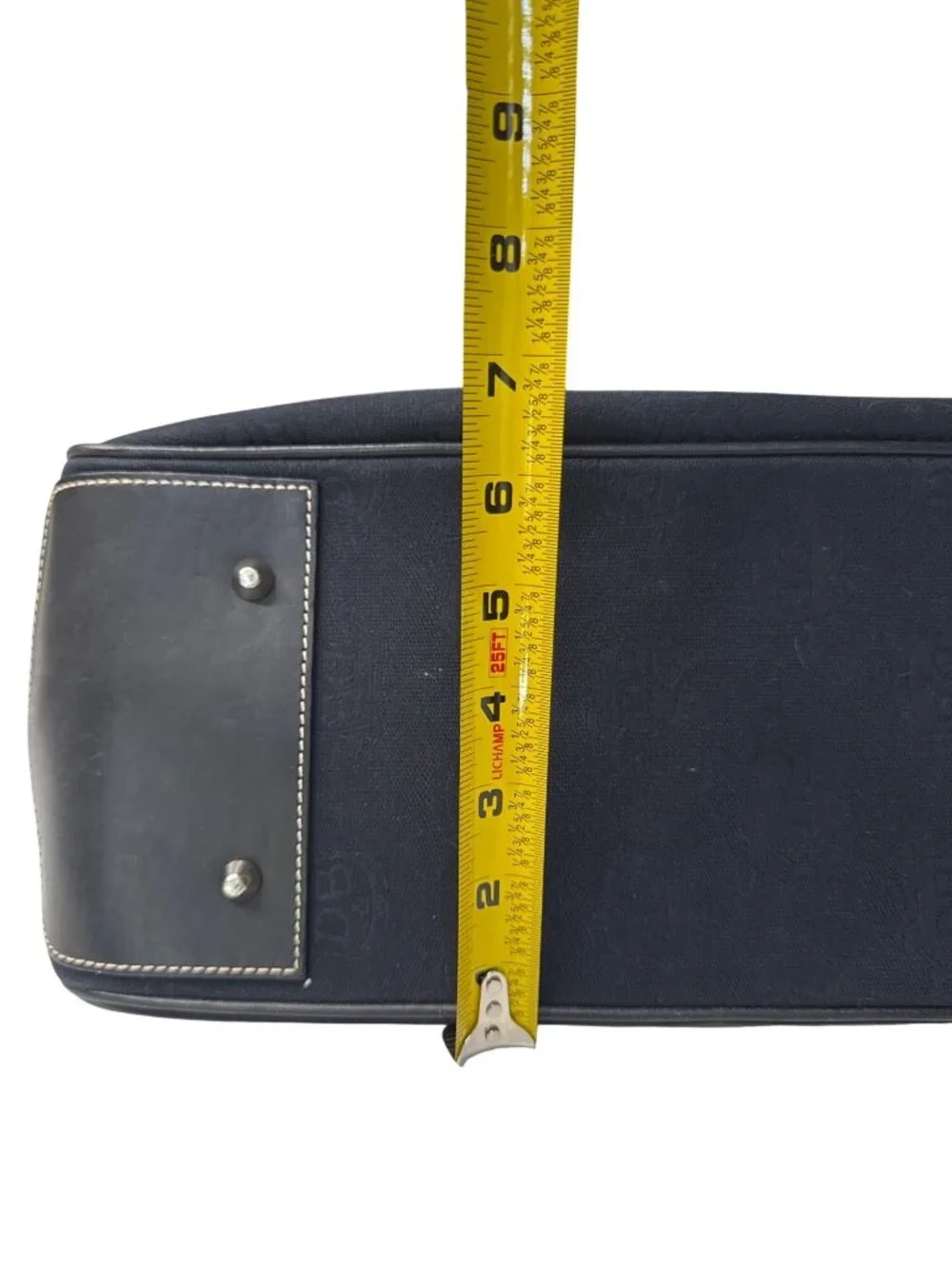 Dooney & Bourke stylish tote